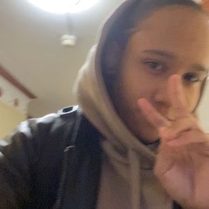 Meet your Posher, Damian